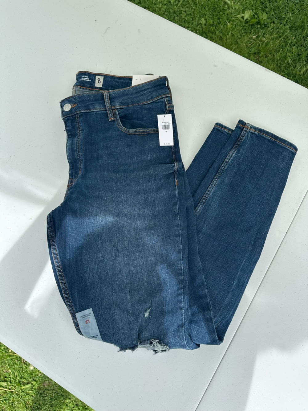 Old Navy Women's Skinny Jeans in Dark Blue Wash